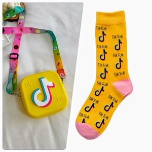 Til Tok Purse with matching socks